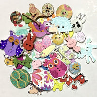 50x Mix Design Flowers, Butterflies, Animals etc.Wood Buttons for Craft & Sewing