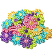 24x Multicolour Daisy Flower AC06 Embroidered 25mm Motiff Sew-On Applique Patch