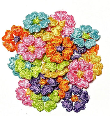 24x Multicolour 25mm Heart Shape Petals Embroidered Applique Patch